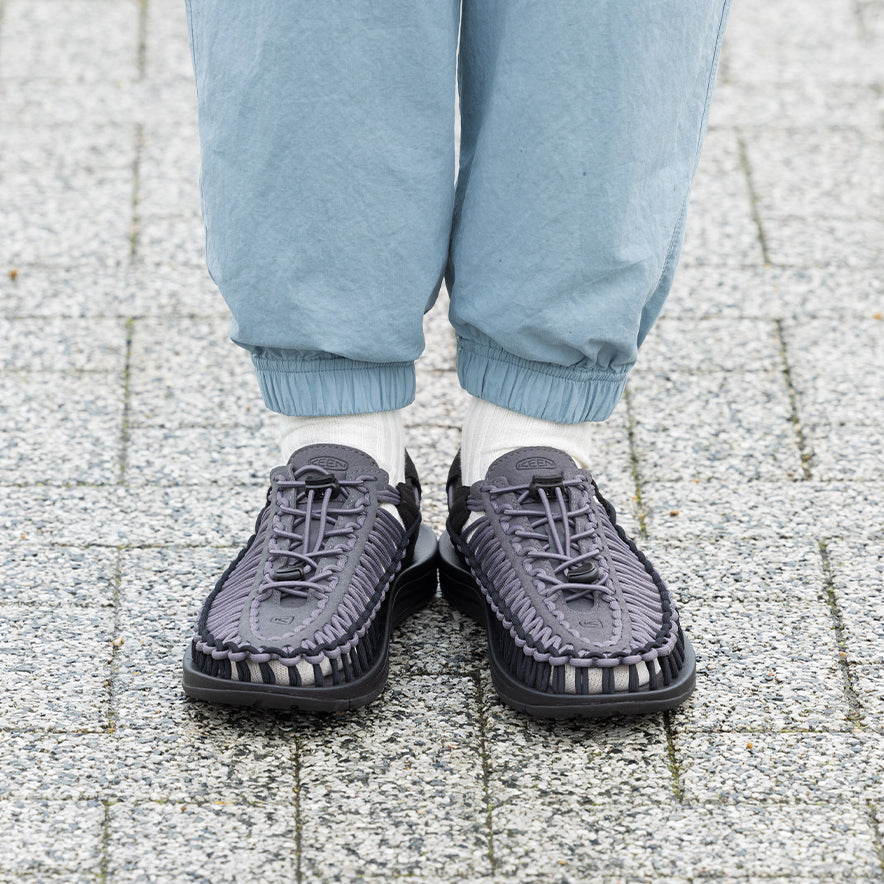 Men's UNEEK Sneaker - Magnet/Steel Grey