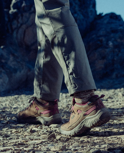 Women's Targhee IV Waterproof Hiking Shoe - Bison/Huckleberry