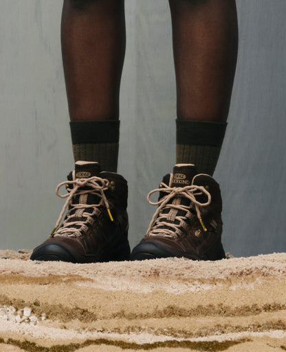 Women's Targhee IV Waterproof Hiking Boot x Hikerkind - Dark Earth/Dark Earth
