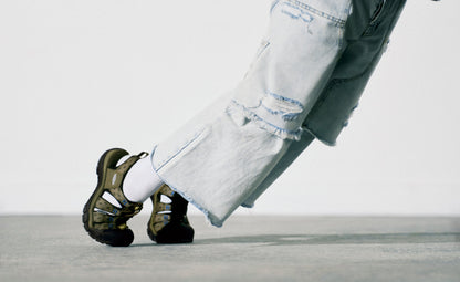 Men's Newport Retro Sandal x Études Studio - Etudes Olive