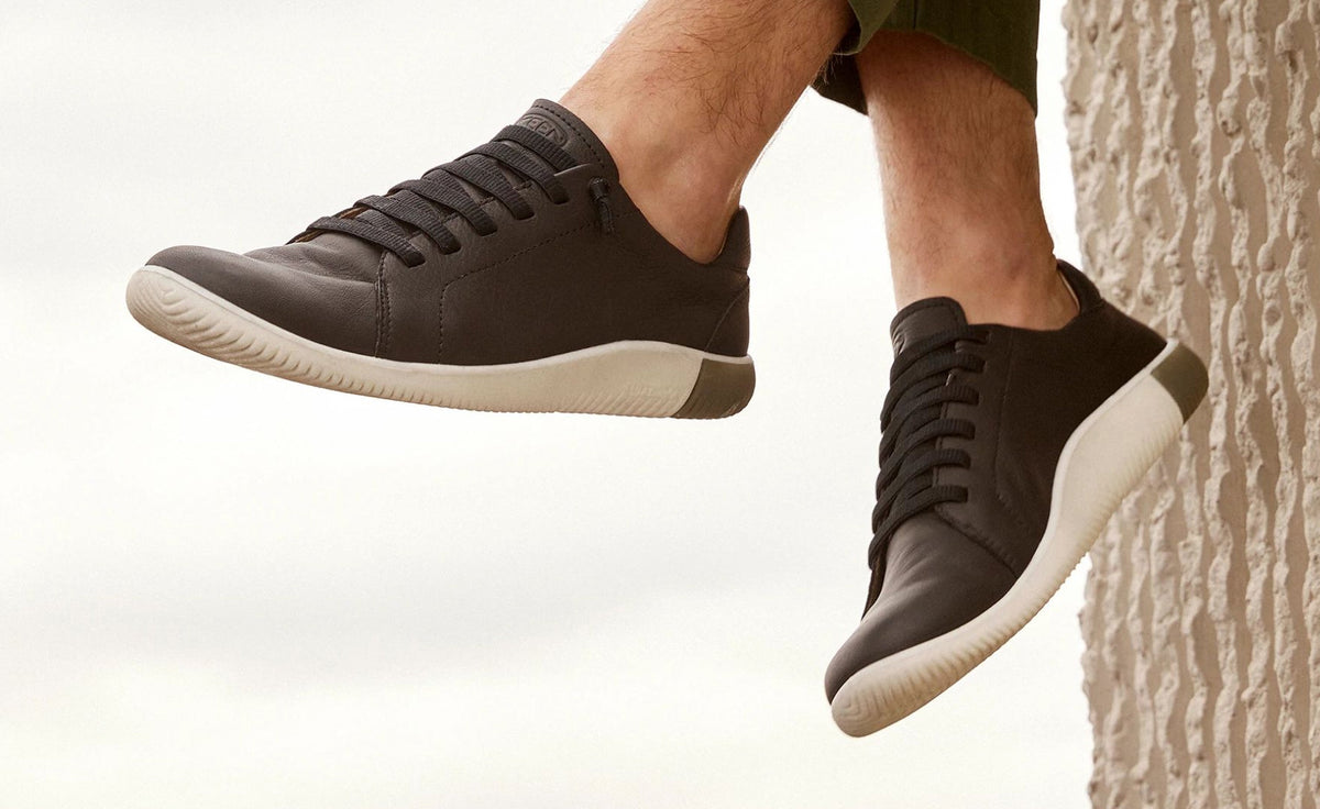 Men's KNX Leather Sneaker - Black/Star White