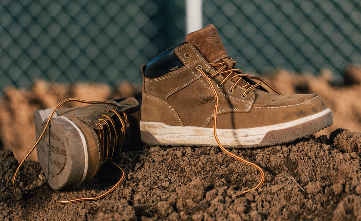 Men's Gibson Waterproof Work Boot (Carbon Toe) - Cascade Brown/Gum
