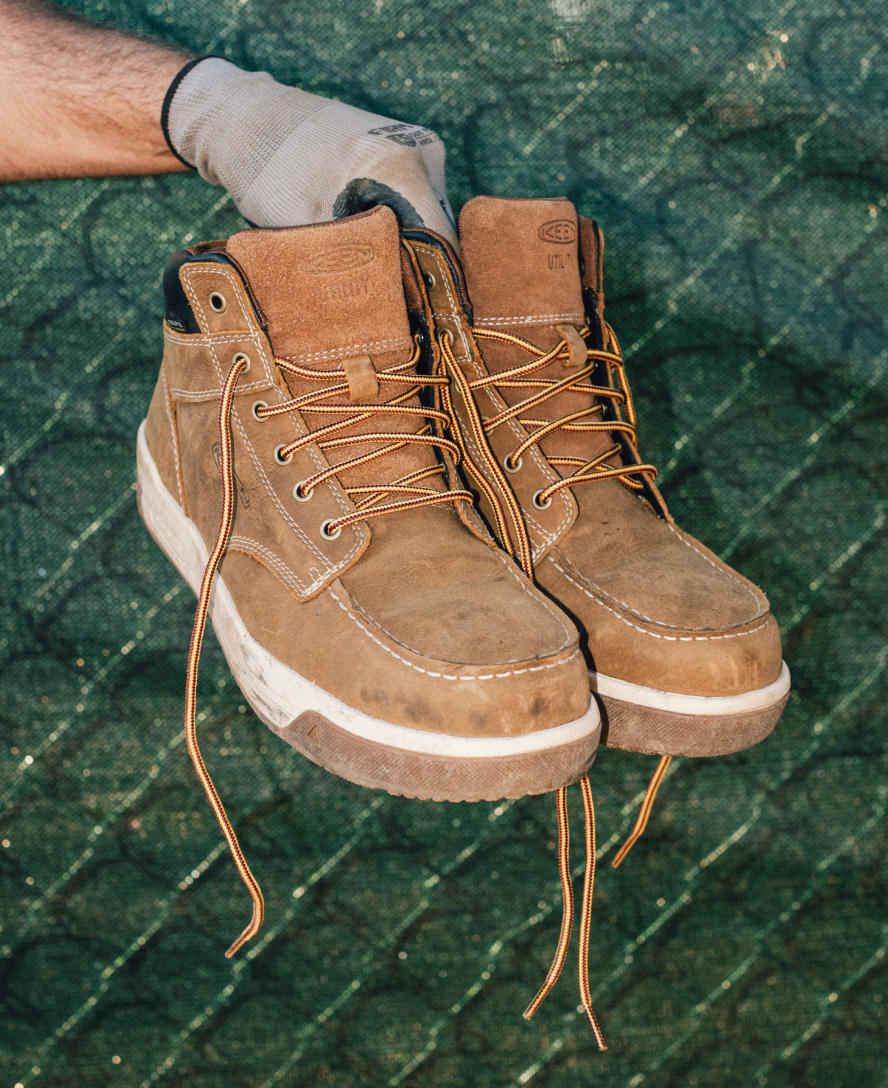 Men's Gibson Waterproof Work Boot (Carbon Toe) - Cascade Brown/Gum