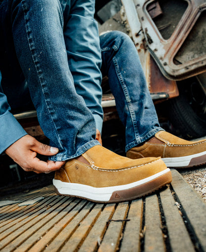 Men's Gibson Slip-On Work Shoe (Carbon Toe) - Belgian/Gum