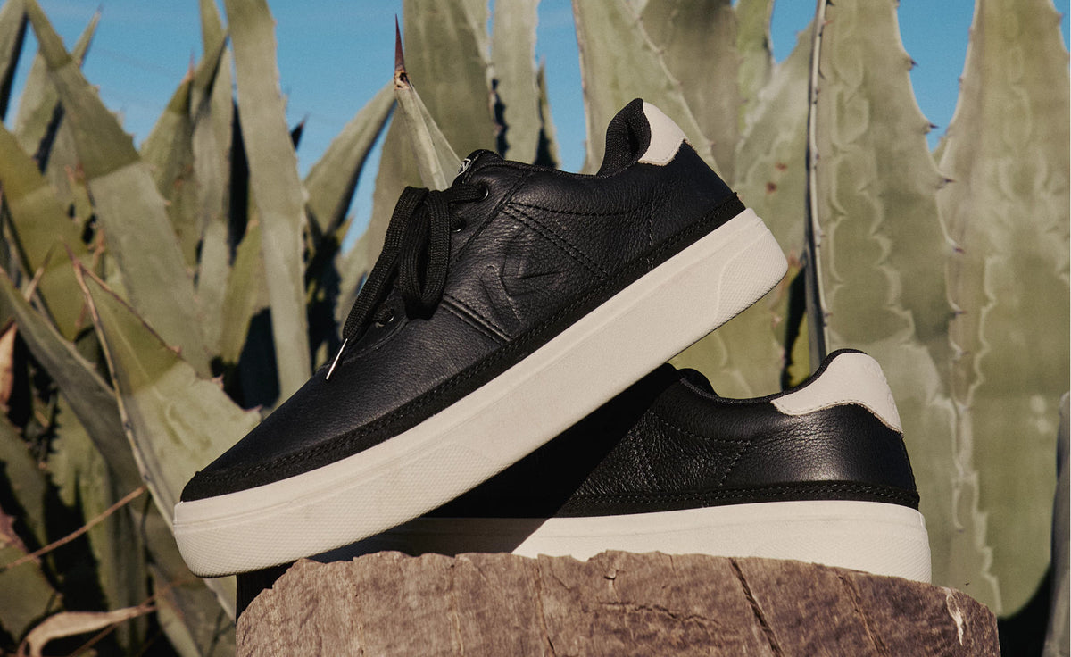 Women's KM4 Leather Sneaker - Birch/Huckleberry