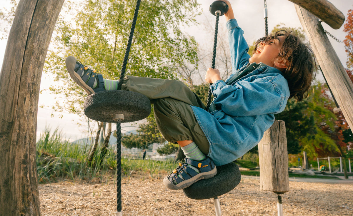 Big Kids' Newport H2 - Martini Olive/Aura Orange