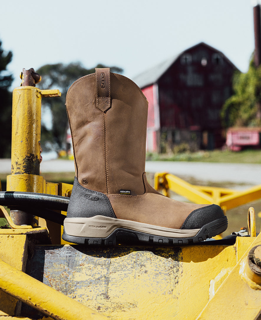 Men's Evanston Pull-On Waterproof Boot (Carbon Toe) - Bison/Black
