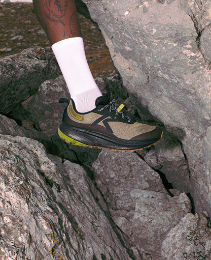 Men's Roam Trail Running Shoe - Star White/Vapor