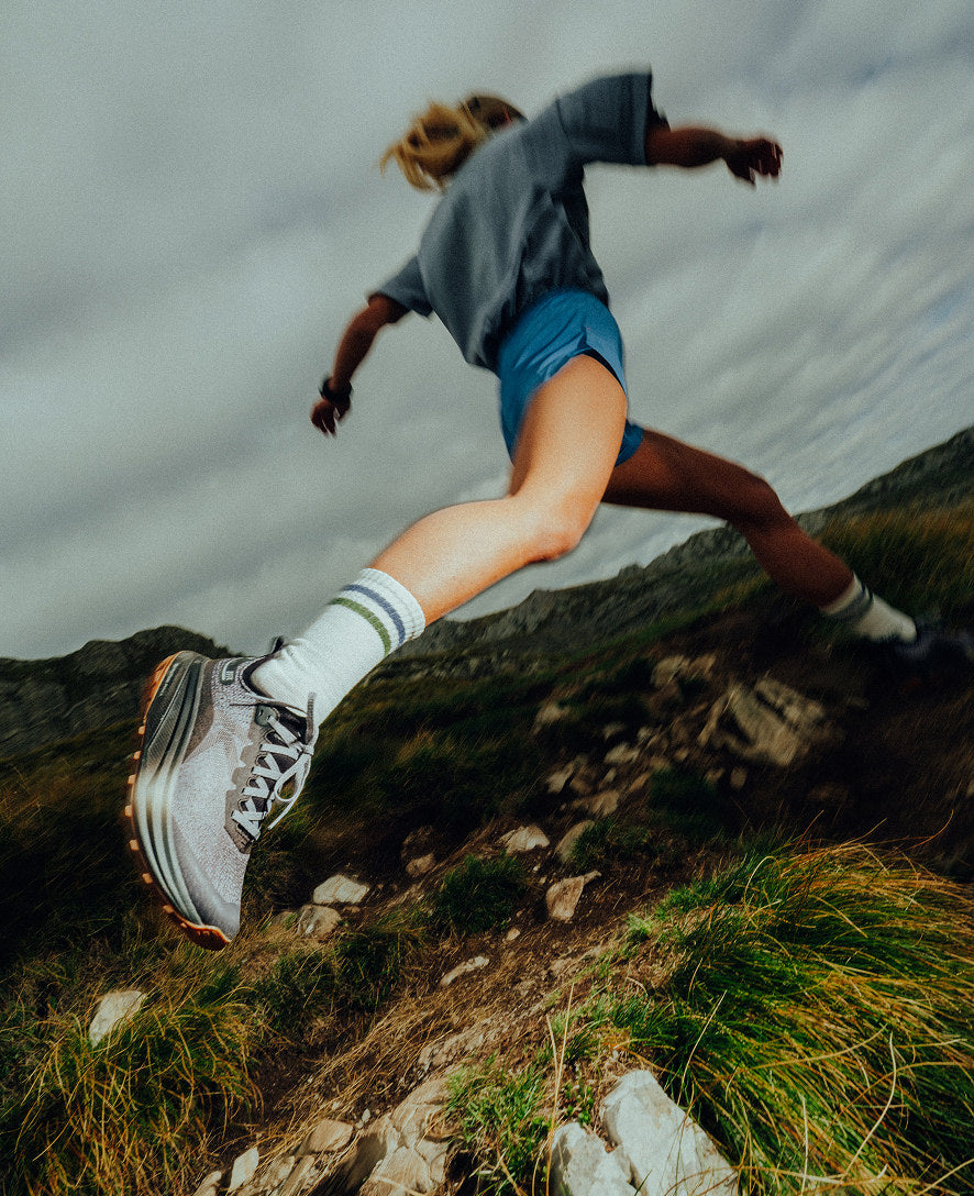 Women's Seek Trail Running Shoe - Black/Magnet