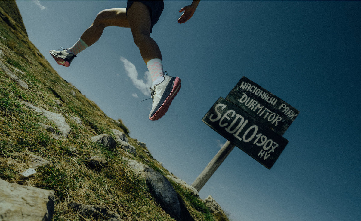 Women's Roam Trail Running Shoe - Vapor/Orchid Smoke